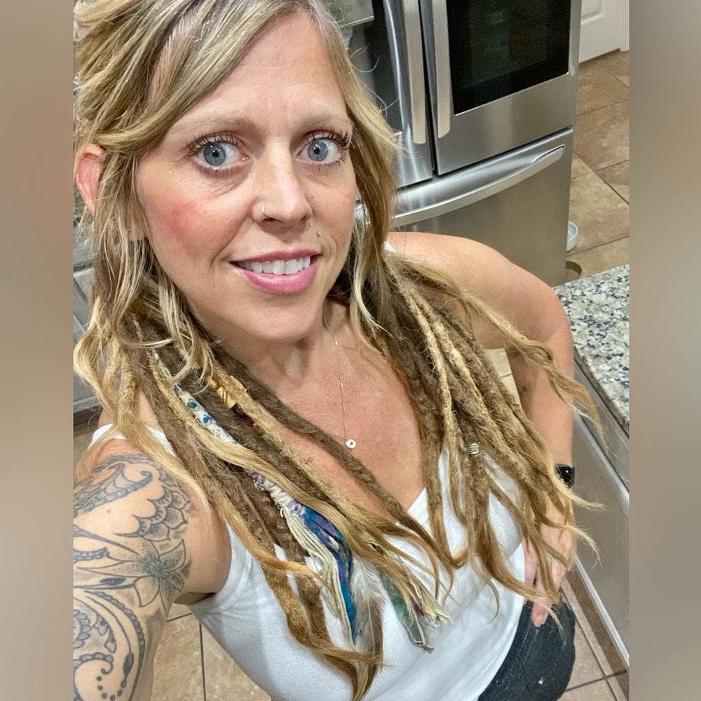 Meet your Posher, Yolanda